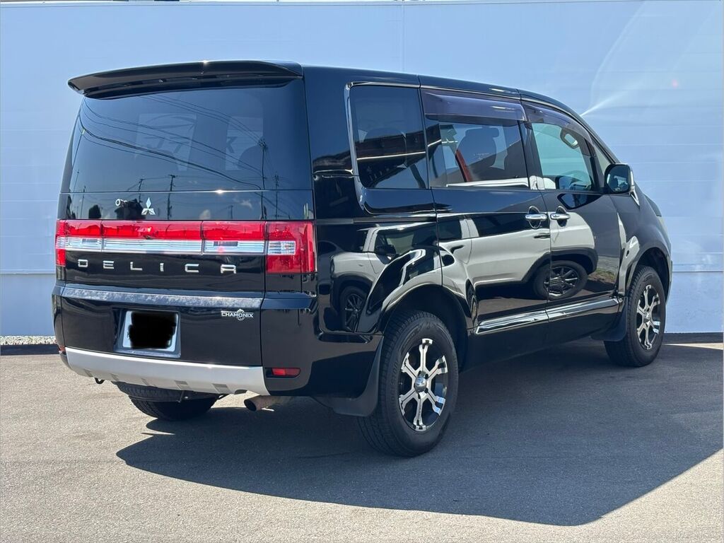 三菱 デリカ D:5 納車写真 リア