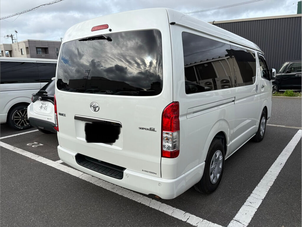 トヨタ ハイエース 納車写真 リア①