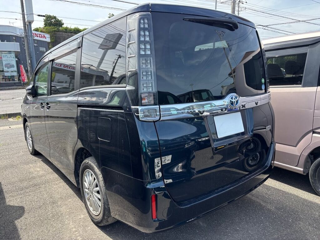 トヨタ ヴォクシー リアサイド