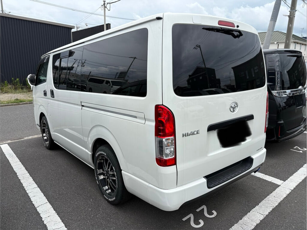 トヨタ ハイエース バン リアサイド